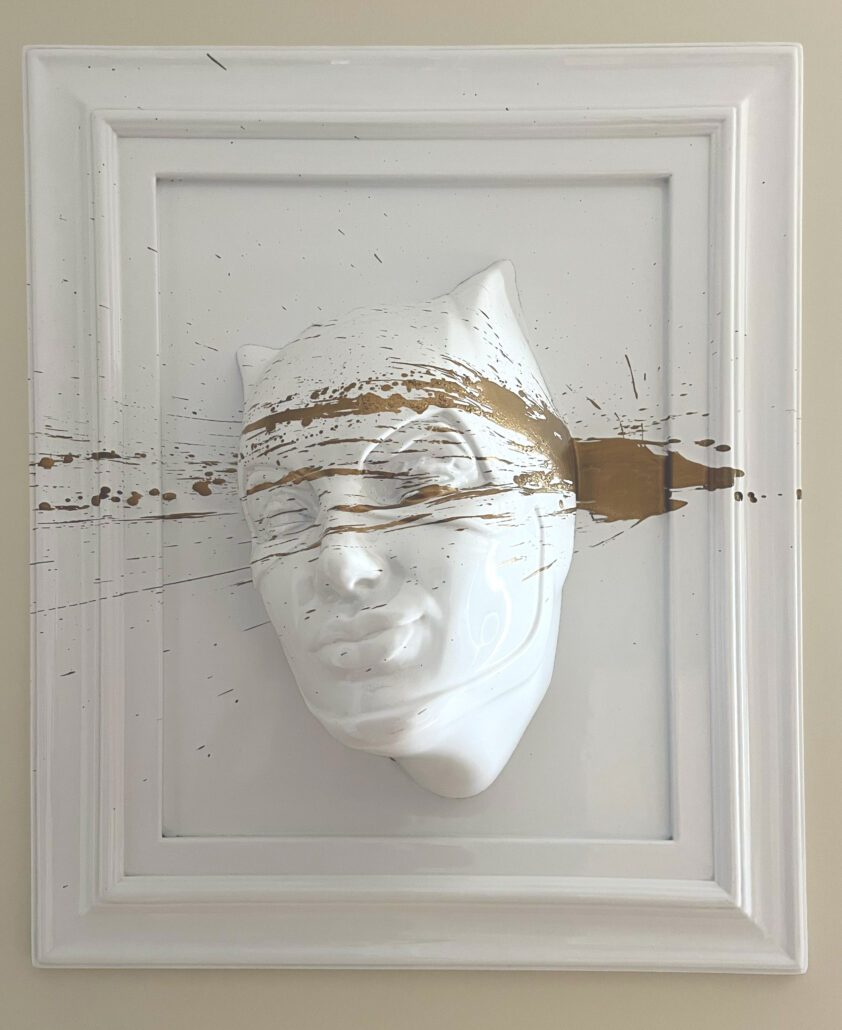 Catwoman Complicità white lucido e splash oro